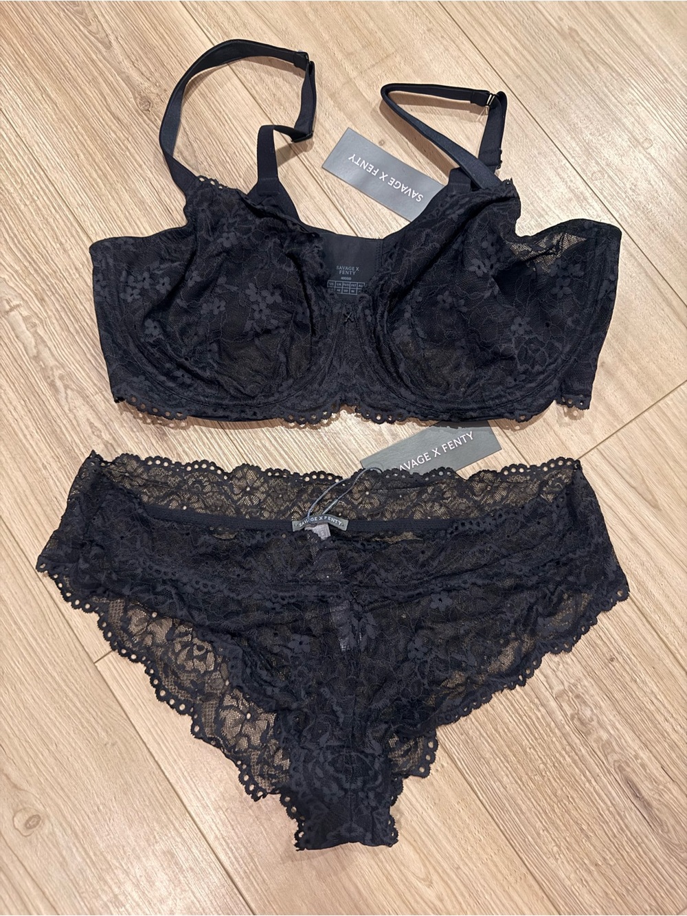 Savage X Fenty Black Floral Lace Underwire Bra & Lace Hipster